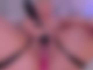CleoJhonson's Live Sex Cam Show
