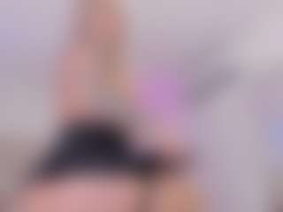 Live cam show with CleoJhonson - Blonde Hair Amateur on Camiplay Live