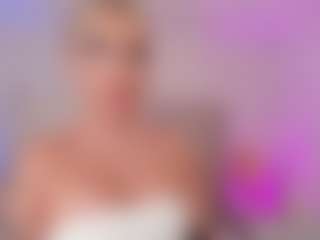 Live cam show with CleoJhonson - Squirt Curvy on hrnylive.com