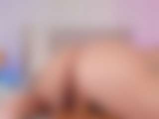 Live cam show with CleoJhonson - Spank Blonde Hair on Camsoda