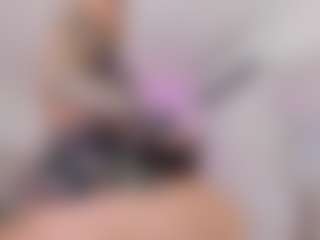 Live cam show with CleoJhonson - Deepthroat on CamSextacy