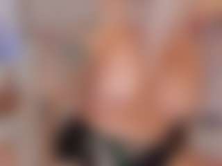 Live cam show with CleoJhonson - Strip BBW on instabang