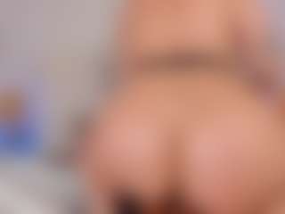 CleoJhonson's Live Sex Cam Show