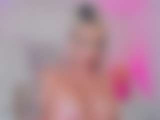 Live cam show with CleoJhonson - Brown Eyes Blonde Hair on SpankPalCams
