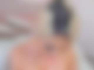 CleoJhonson's Live Sex Cam Show