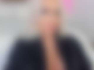 Live cam show with CleoJhonson - Blonde Hair on slutload