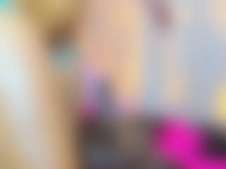 Live cam show with Vaiolett Coleman - Bedroom Big Tits on Streamer API