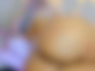 Live cam show with Vaiolett Coleman - Double Penetration on hrnylive.com