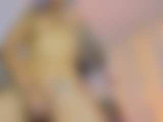 Live cam show with Vaiolett Coleman - Blowjob Toys on friskycurves.com