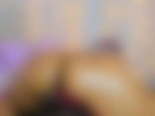 Live cam show with Vaiolett Coleman - Wet on eurowanks.com