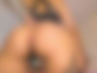 Live cam show with Vaiolett Coleman - Underwear on Strip Flash - Live Sex Shows