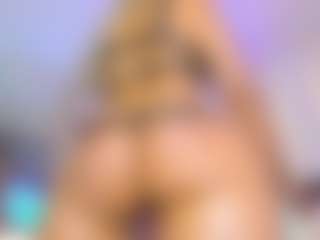 Live cam show with Vaiolett Coleman - Big Ass on Camversity