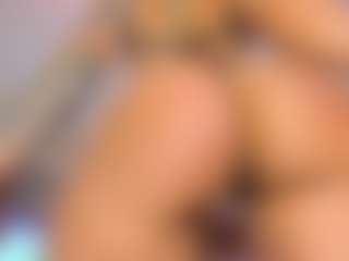 Live cam show with Vaiolett Coleman - Blowjob on Camsoda