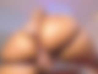 Vaiolett Coleman's Live Sex Cam Show