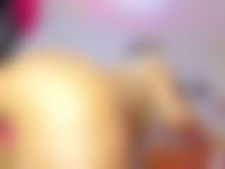 Live cam show with Vaiolett Coleman - Latex on Camsoda