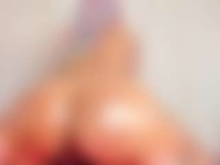 Live cam show with Vaiolett Coleman - Big Tits on AdultVida.com