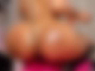 Vaiolett Coleman's Live Sex Cam Show