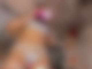 Live cam show with Vaiolett Coleman - Brown Eyes Teen (18+) on Camsoda