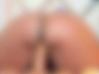 Live cam show with Whitney wells - Big Tits on SpankPalCams