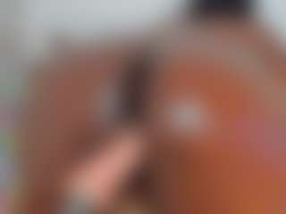 Live cam show with Whitney wells - Shaved on Camsoda