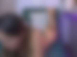 Live cam show with Isabella Spring - Fingering on live18s.com