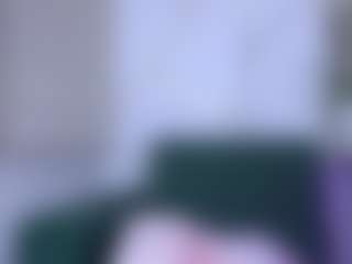 Live cam show with Isabella Spring - Shaved on Sex Cam Show