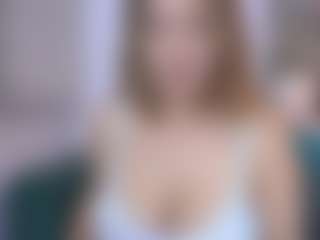 Live cam show with Isabella Spring - Blonde Hair on Mixed Magazine Live