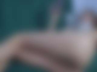 Live cam show with Isabella Spring - Handjob on Camsoda