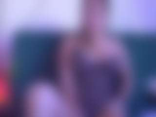 Isabella Spring's Live Sex Cam Show