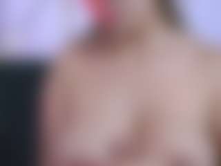 Isabella Spring's Live Sex Cam Show