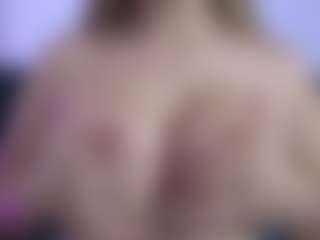 Isabella Spring's Live Sex Cam Show