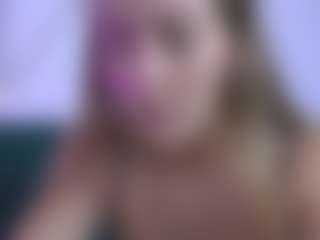Live cam show with Isabella Spring - Squirt Blonde Hair on Soda Cam