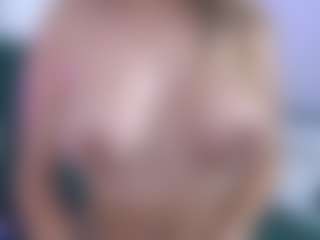Isabella Spring's Live Sex Cam Show
