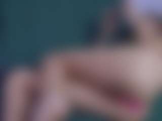 Isabella Spring's Live Sex Cam Show