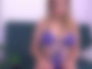 Isabella Spring's Live Sex Cam Show