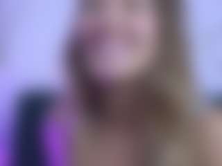 Live cam show with Isabella Spring - Shaved on Camsoda
