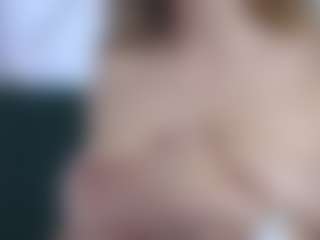 Isabella Spring's Live Sex Cam Show
