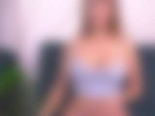 Live cam show with Isabella Spring - Anal Toys on StripNow