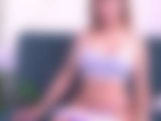 Live cam show with Isabella Spring - Fingering on xxxlivecams.org