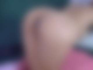 Isabella Spring's Live Sex Cam Show