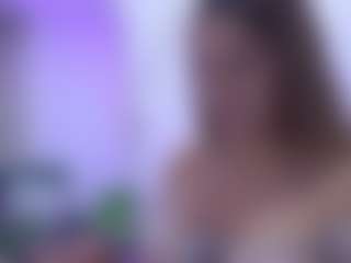 Live cam show with Isabella Spring - Oil on Dare Cams
