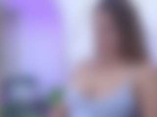 Live cam show with Isabella Spring - Shaved on TeamSkeetLive