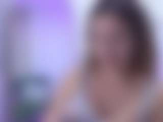 Live cam show with Isabella Spring - Flashing on dropp.cam