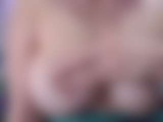 Isabella Spring's Live Sex Cam Show