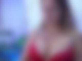 Live cam show with Isabella Spring - Blonde Hair on Camsoda