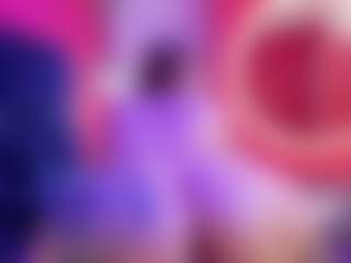 Live cam show with beauty-milf - Brown Hair on Soda Cam