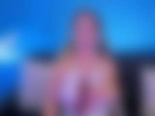 Bella Marie MILF webcam performer live streaming