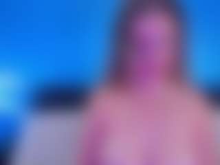 Live cam show with Bella Marie - Petite on Camsoda | colombia