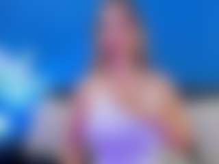 Bella Marie MILF webcam performer live streaming