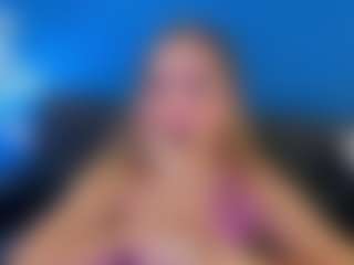 Bella Marie MILF webcam performer live streaming